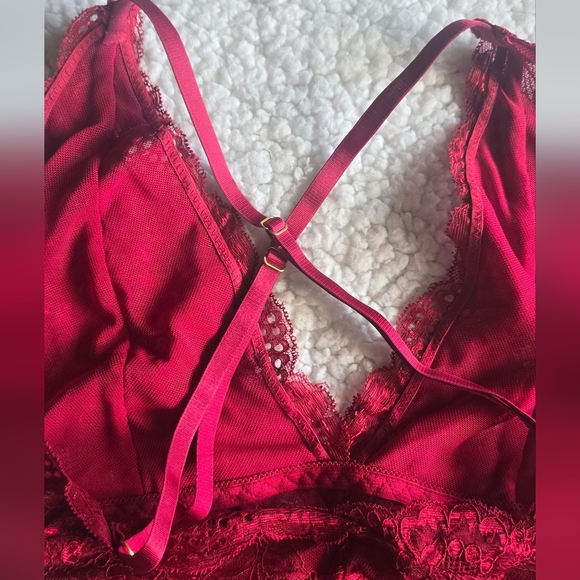 Deep Red Lace Bodysuit Lingerie - Picture 5 of 11